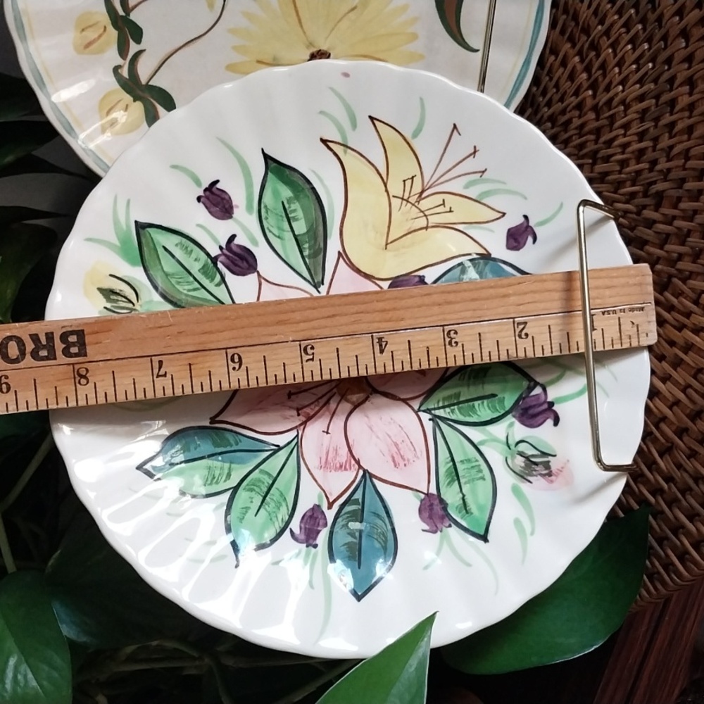 Pair Vintage Blue Ridge Mix Match Plates Floral Design ca 19030s-40s - Picture 7 of 7